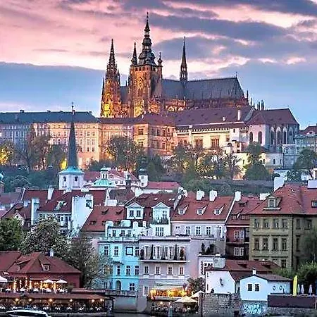 Four-room In Prague's Center Praha