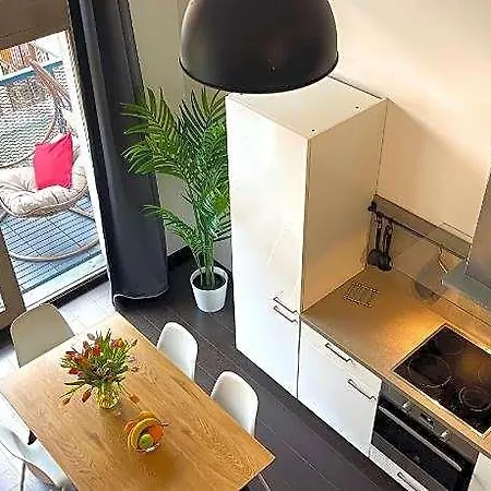 Hotel Four-room In Prague's Center